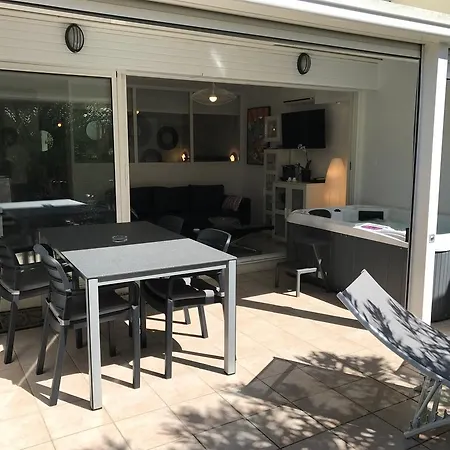 Cap Locations Naturisme Apartment *